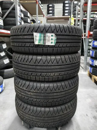 Neumáticos 215/60R17 96H Nuevos