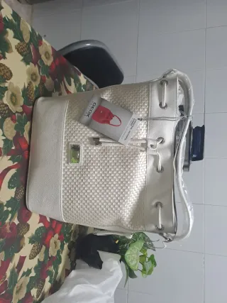 Bolso Geox Blanco y Plateado