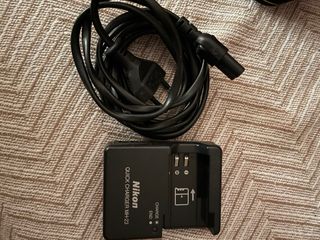 Cámara Nikon D40 Negra con funda y cargador