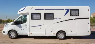 Autocaravana camas gemelas AUTOMÁTICA 