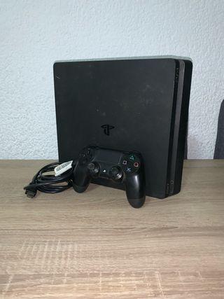 PS4 Slim 1TB + Mando Negro