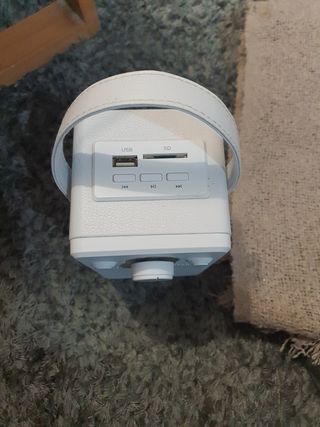 Radio Portátil Blanca