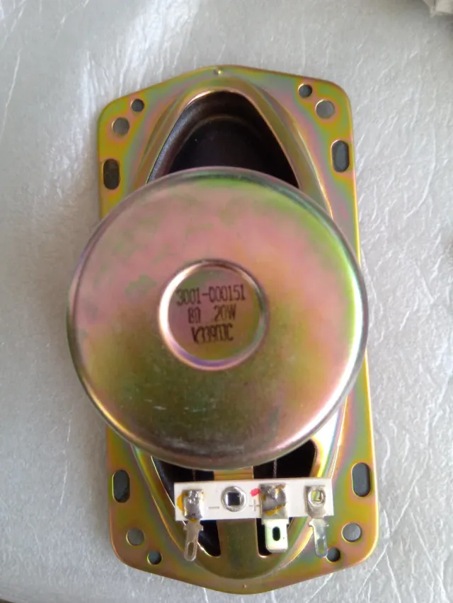 Altavoz elíptico 8 ohmios. 20 watios. 3.5" o 4"