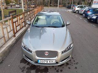 Jaguar XF 2015