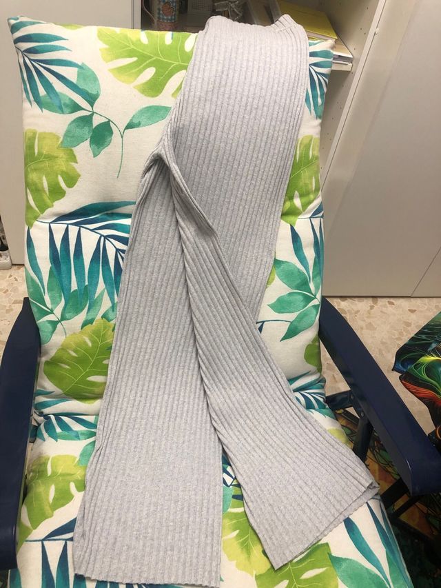 Conjunto lana gris en canalé