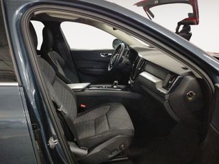 Volvo XC60 B4 Business Plus AWD