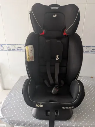 Silla de coche Joie negra
