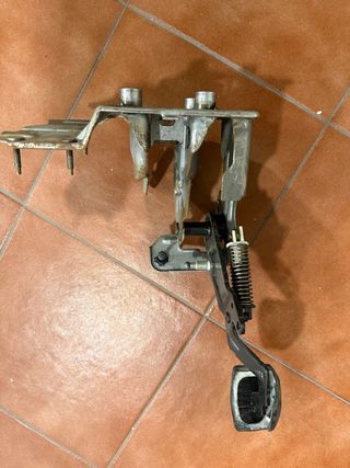 Pedal Embrague Peugeot 207