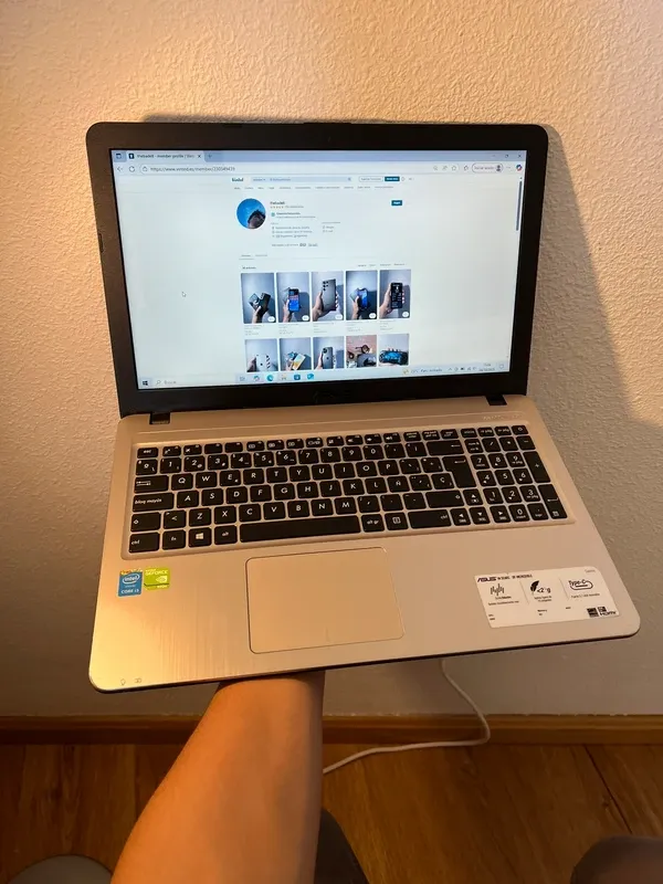 Laptop, laptop o computer Asus