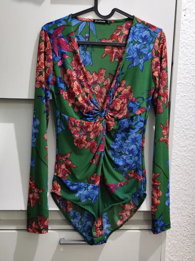 Body Stradivarius Verde 