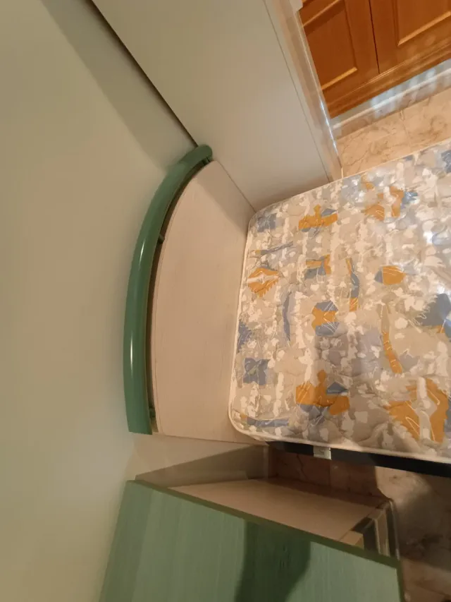Cama individual con colchón