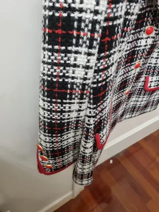 Chaqueta clásica cuadros tweed roja, blanca y negr