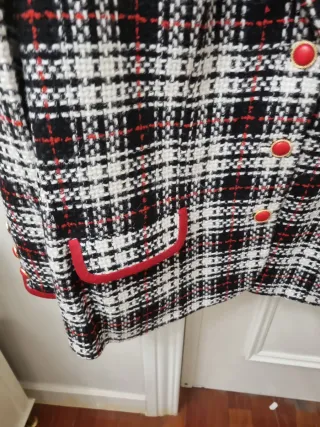 Chaqueta clásica cuadros tweed roja, blanca y negr