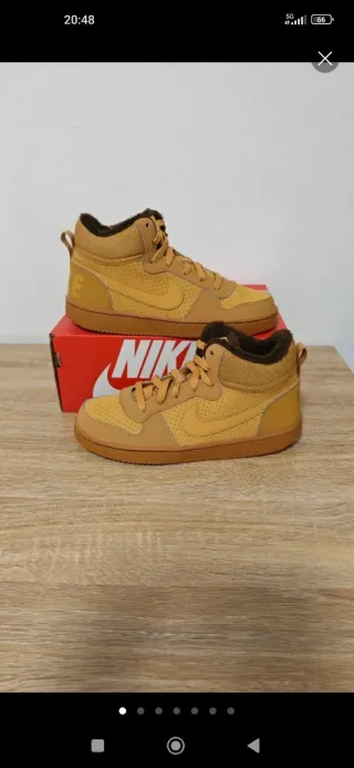 Nike Sneakers Taglia 37.5 nuove