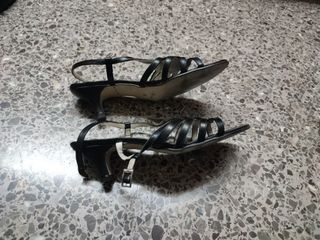 Sandalias cuero de mujer negras