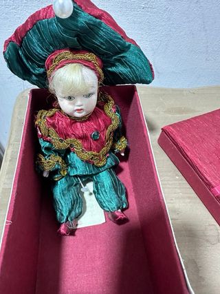 Bambola ceramica vestito giullare