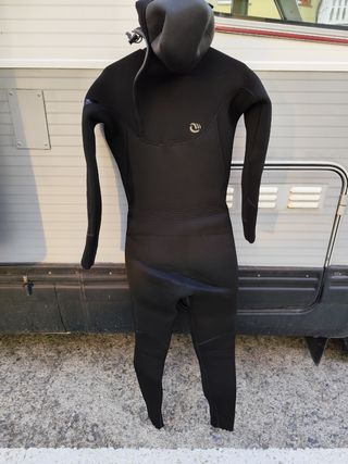 Traje neopreno 5/4 con capucha talla S
