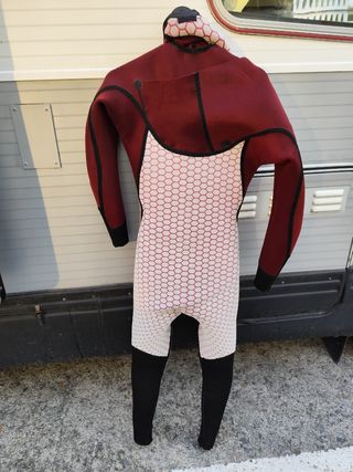 Traje neopreno 5/4 con capucha talla S