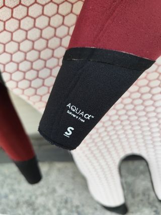 Traje neopreno 5/4 con capucha talla S