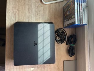 PlayStation 4 Slim