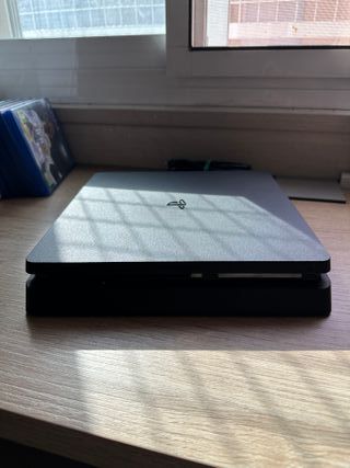 PlayStation 4 Slim