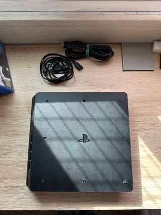 PlayStation 4 Slim