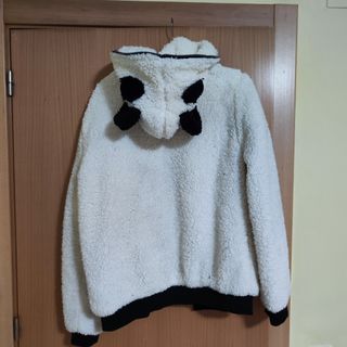 Chaquetilla borrego con capucha de oveja
