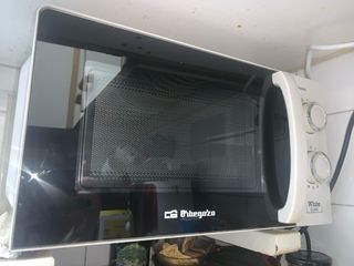 Microondas Orbegozo Blanco