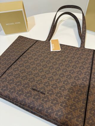 Bolso Michael Kors Monogram Marrón