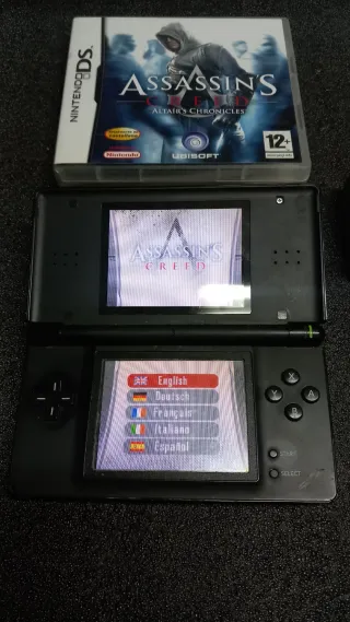 Nintendo DS Lite + Assassin's Creed Juego