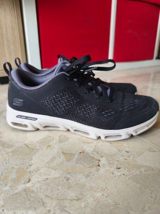 Zapatillas Skechers Negras y Grises