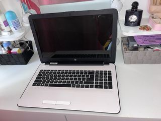 Portátil HP 15-ay073ns Negro/Blanco