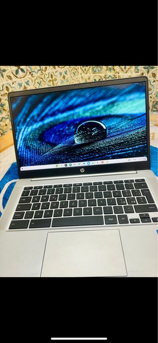 HP Chromebook Plata Como Nuevo