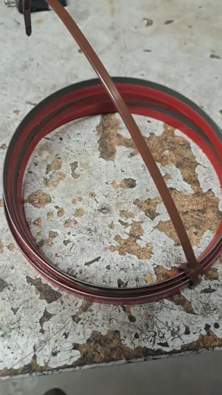 Sierra de cinta 1300x13x0.65 10/14T