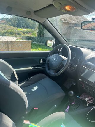 Renault Clio 2005