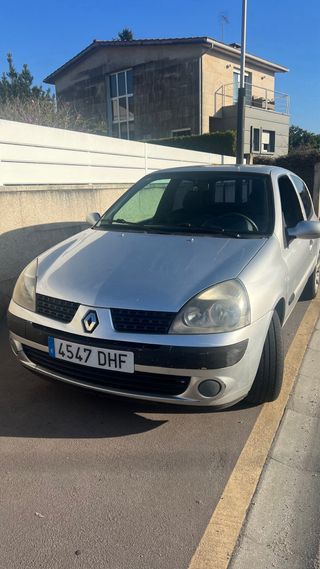 Renault Clio 2005