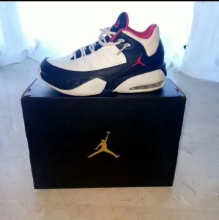 Zapatillas Jordan Max Aura 3 GS. Talla 36.