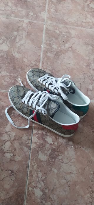 Zapatillas Gucci Beige y Rojo