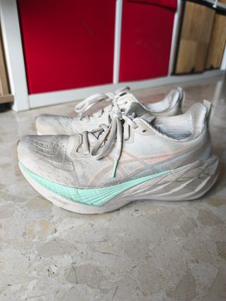 Zapatillas Asics Novablast