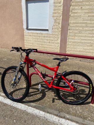 Bicicleta Specialized MTB Roja