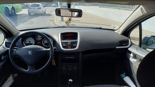 Peugeot 207 2011