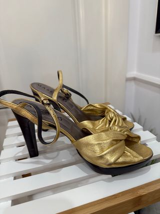 Sandalias de fiesta Mascaro doradas