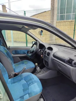 Renault Clio 2002