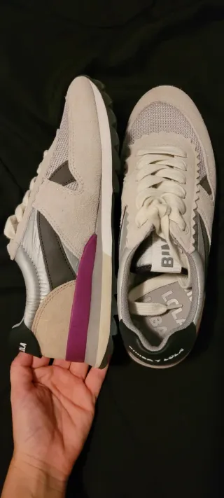 Zapatillas Bimba y Lola Beige y Plata