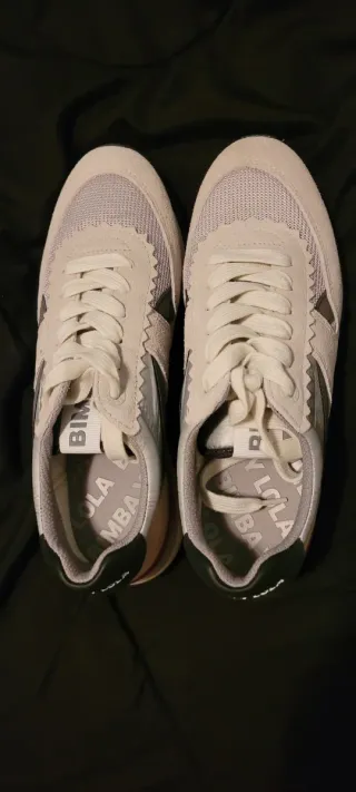 Zapatillas Bimba y Lola Beige y Plata