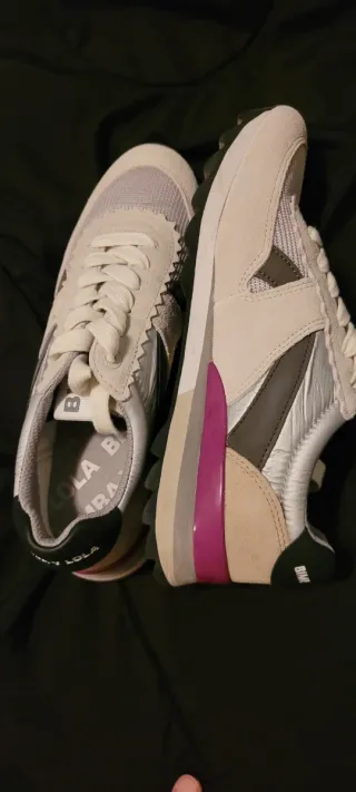 Zapatillas Bimba y Lola Beige y Plata