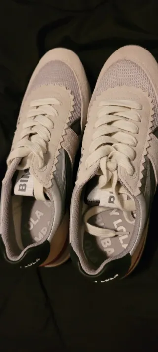 Zapatillas Bimba y Lola Beige y Plata