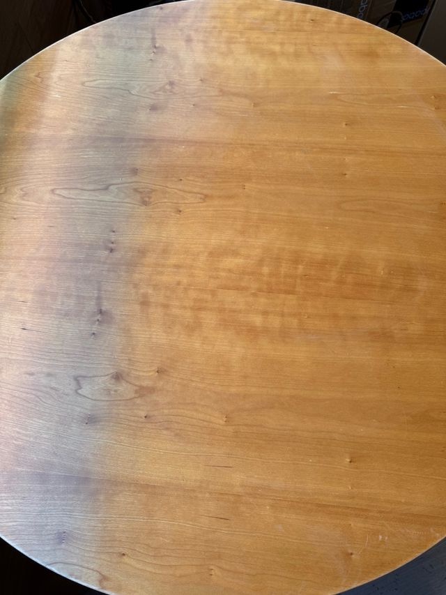 Mesa redonda madera y 4 sillas