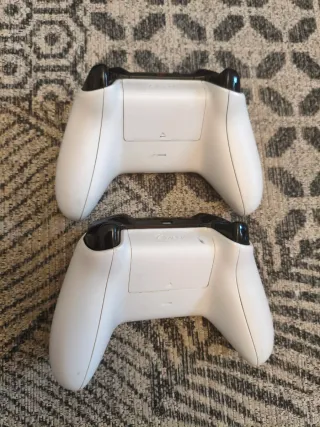 2 Mandos Xbox One S Blancos