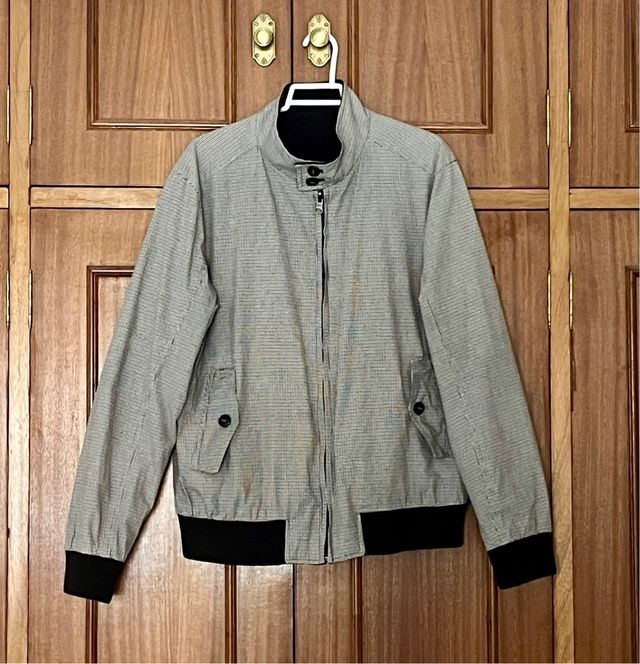 Cazadora estilo bomber cuadros